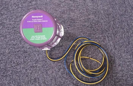 Honeywell C7012E1187